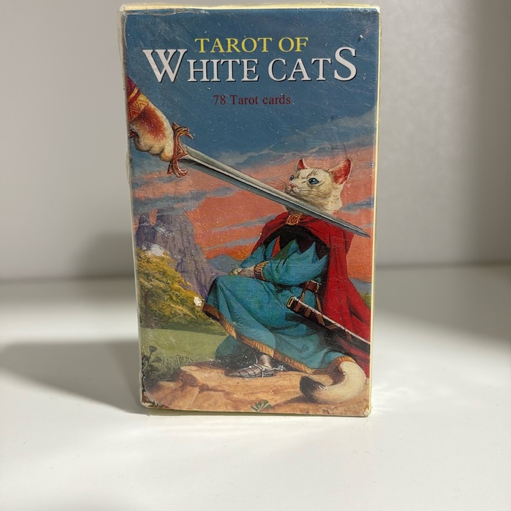 Tarot of White Cats